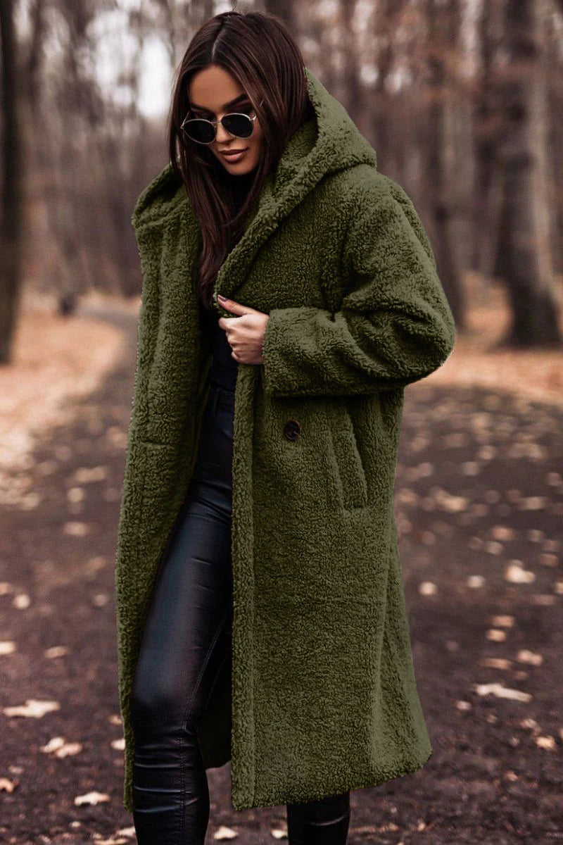 Chic and Cozy: Women's Plush Faux Fleece Teddy Coat for Autumn and Winter