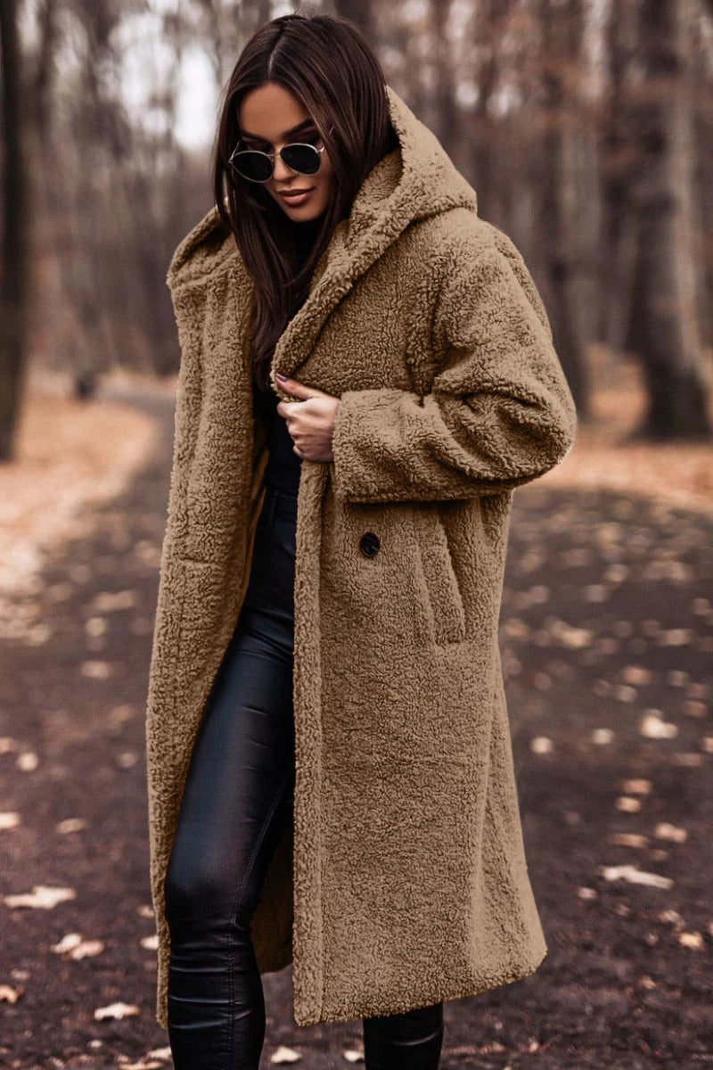 Chic and Cozy: Women's Plush Faux Fleece Teddy Coat for Autumn and Winter