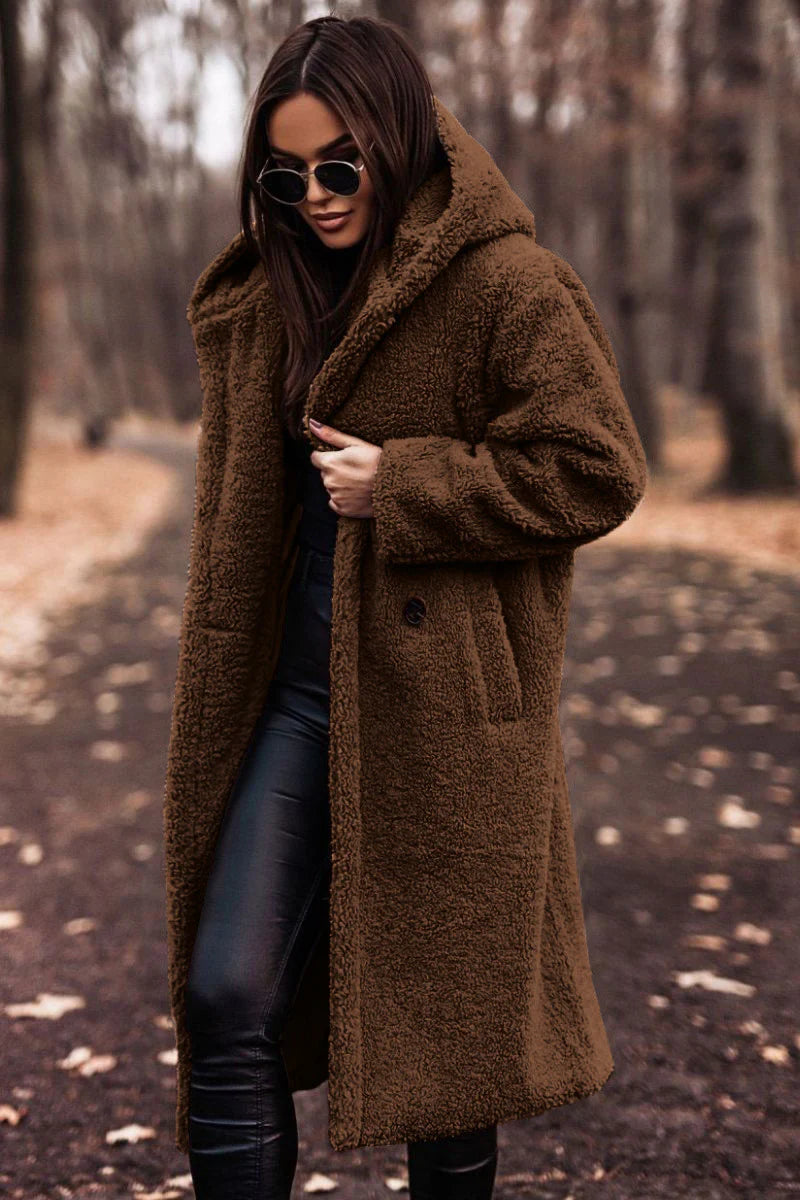 Chic and Cozy: Women's Plush Faux Fleece Teddy Coat for Autumn and Winter